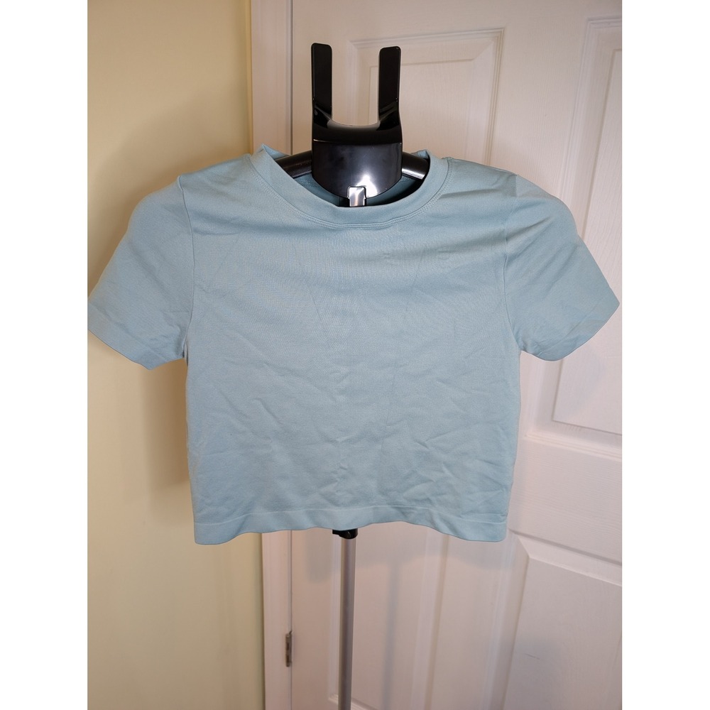 Lovepoem Crop Top Women M/L Light Blue Seamless Short Sleeve Crew Neck